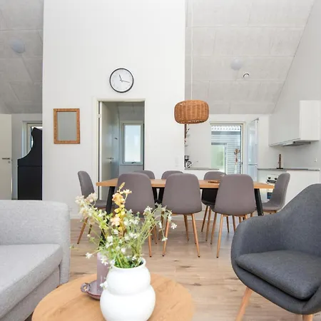 Feriehus 4 Bedroom Amazing In Romo Kongsmark